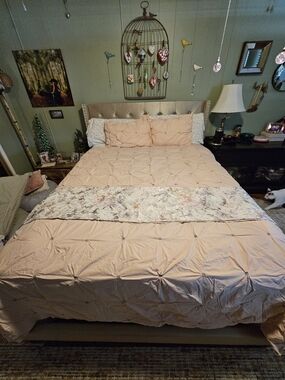 Ink & Ivy Pintuck Duvet Set in Blush Pink And Gray